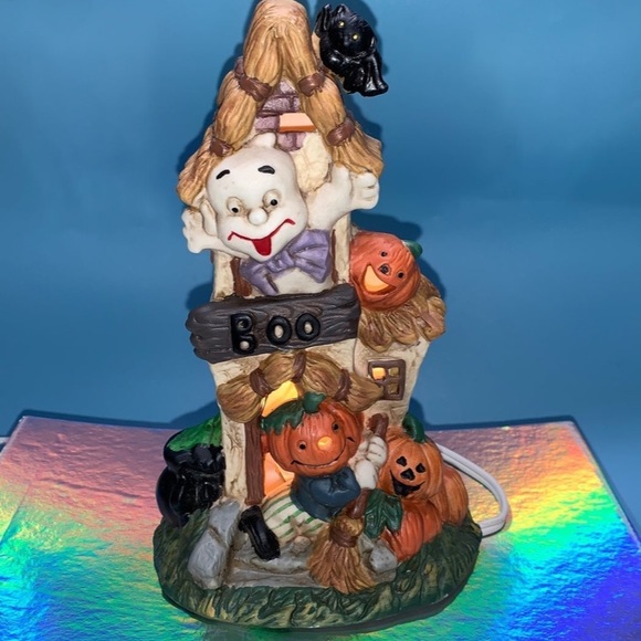 VTG Ting Shen Illuminated porcelain Halloween table piece with 3' cord - Picture 2 of 13